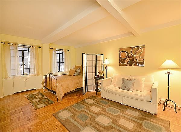 1st image of 325 E 41st St APT 110