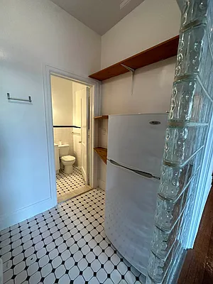 Rented by Compass | media 39