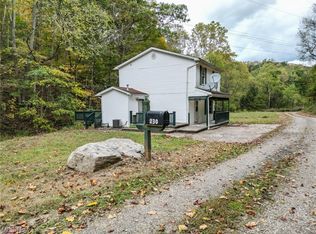 230 Oxbow Ln, New Matamoras, OH 45767