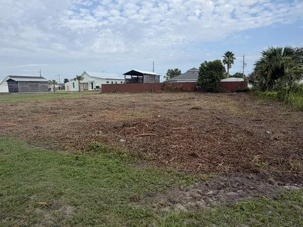 409 Arizona Dr, Mexico Beach, FL 32456