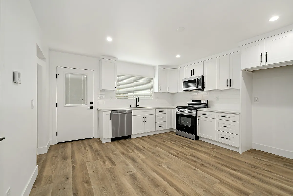 Building Photo - 5315 Hersholt Ave #1&2