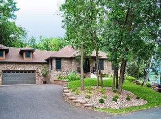 511 Hemlock St S, Stillwater, MN 55082