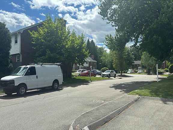 4th image of 78 Brandywine Ln