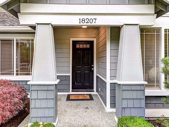 4th image of 18207 Greywalls Dr