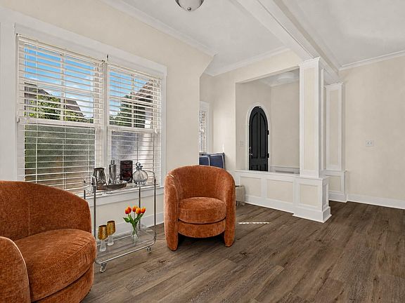 4th image of 5008 Hawthorne Pl
