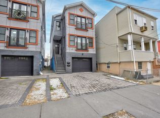 69 W 19th St FLOOR 1, Bayonne, NJ 07002