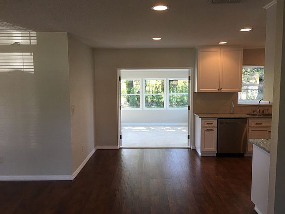 3rd image of 5218 SE 107th Pl