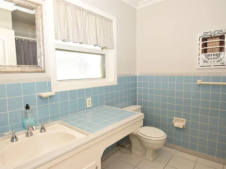 1954 Heights Dr — Photo 19