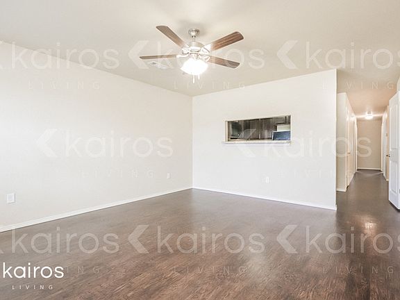 3rd image of 3900 Thomas St #A