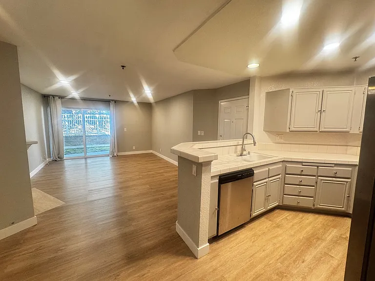 5837 Oak Bend Ln #208 — Photo 5