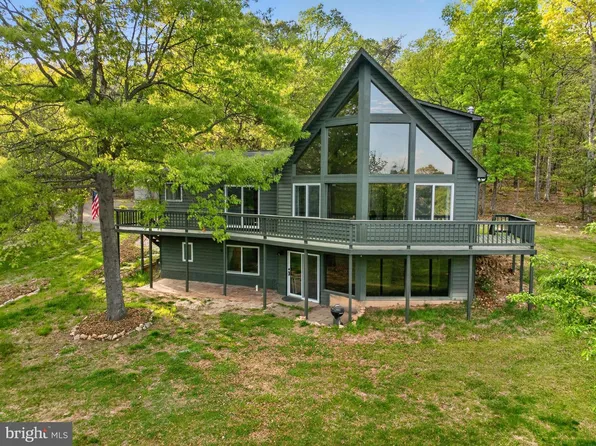 1512 Pilgrims Way, Bentonville, VA 22610