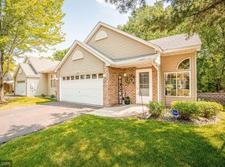 6075 Courtly Alcove UNIT A, Saint Paul, MN 55125