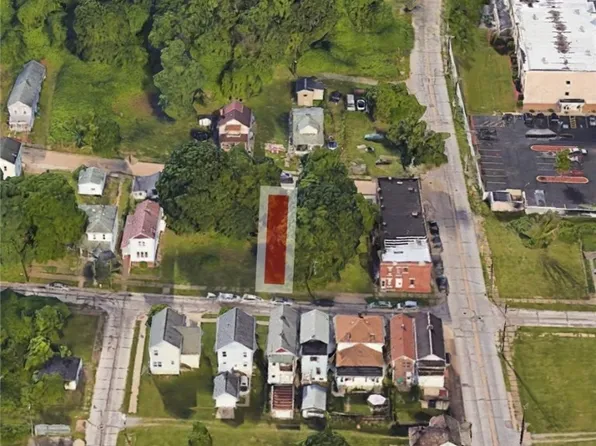 Highland Ave, Steubenville, OH 43952