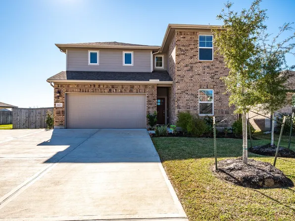 8603 Treetop Heights Dr, Mont Belvieu, TX 77523