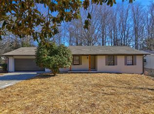 107 Club Cir, Stockbridge, GA 30281