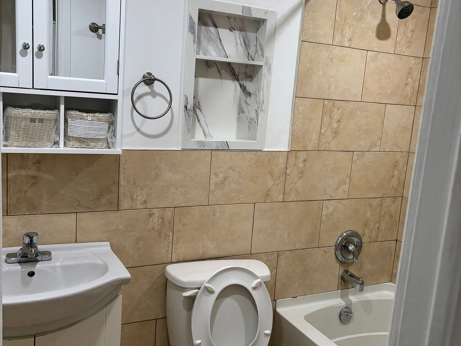 1 bed, $1,600 — Photo 3