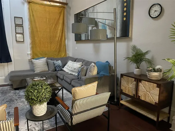 2118 Strand St, Galveston, TX