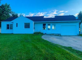 2015 Sugar Grove Rd, Dixon, IL 61021