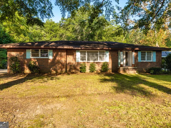 6427 Bennett Dr, Rex, GA 30273