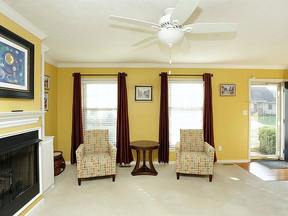3rd image of 983 Jairus Dr