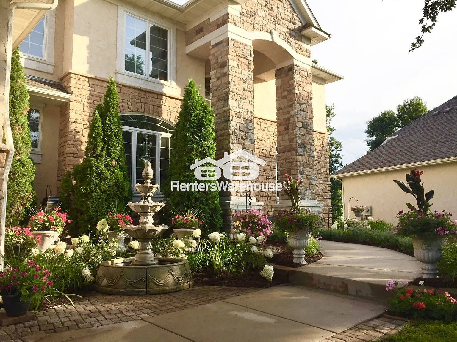 Available Now: 5 Bedroom 5.5 Bath Overlooking the 5th green of the TPC Blaine — Photo 2