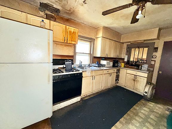 5th image of 2180 S 17th St