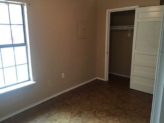 5th image of 3505 Daytona Ave
