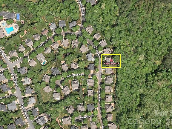 4th image of 3009 Thayer Dr