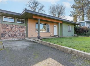 1993 Linnell Ave, Roseburg, OR 97471