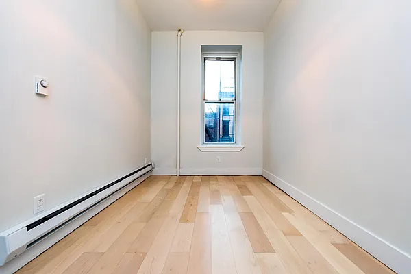 Rented by Nooklyn NYC LLC | media 17