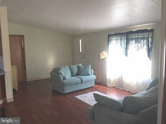 3rd image of 12090 Clardon Farm Ln
