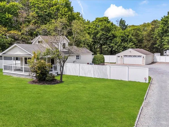 113 Jamaica Avenue, Medford, NY 11763