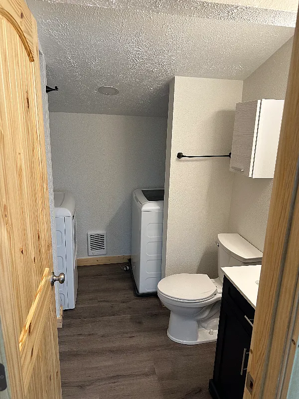 2 bed, $2,095 — Photo 4