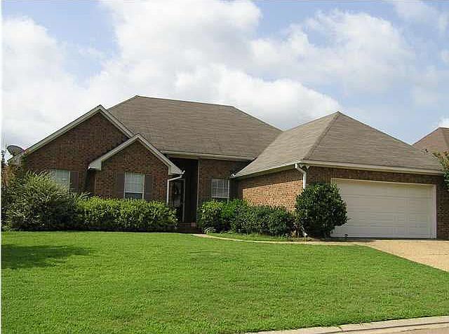 2nd image of 427 Wildberry Cir