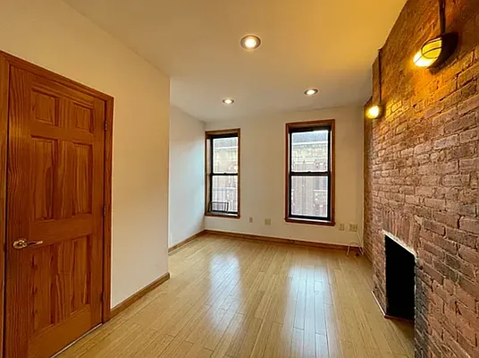 Rented by Oxford Property Group | media 19