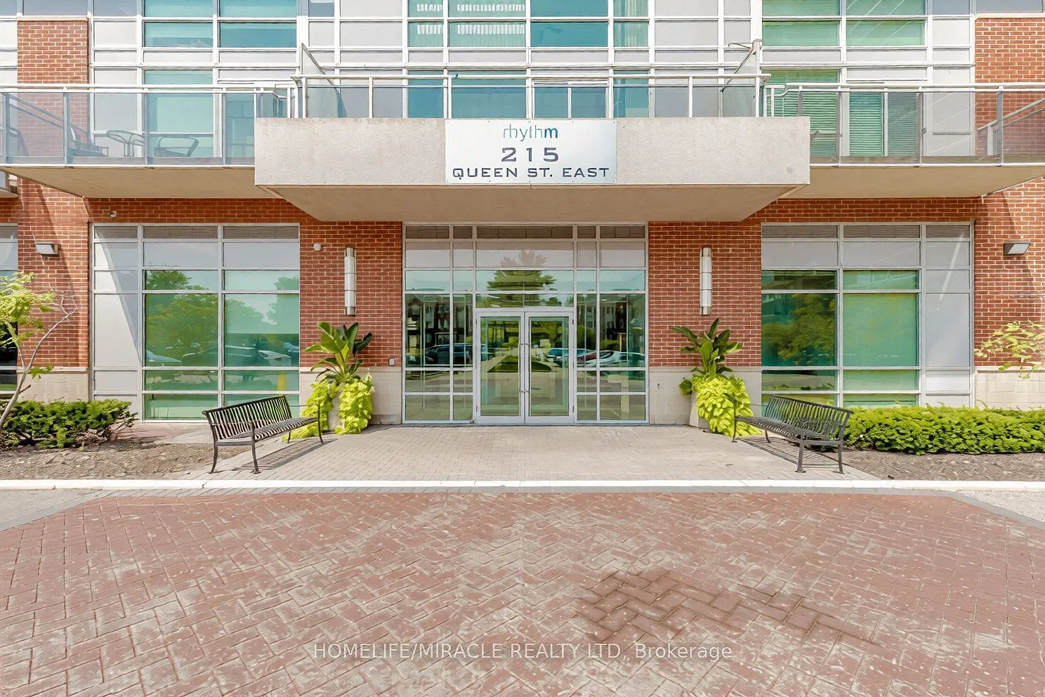 2 bed, $2,600 — Photo 2