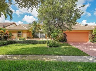 16160 NW 9th Dr, Pembroke Pines, FL 33028