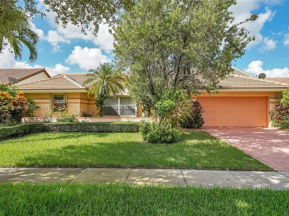 16160 NW 9th Dr, Pembroke Pines, FL 33028