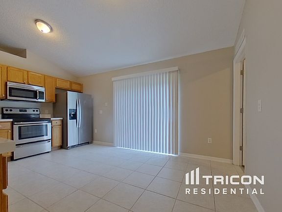 5th image of 1045 Fountainhead Dr