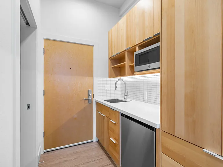 510 Broadway — Photo 14