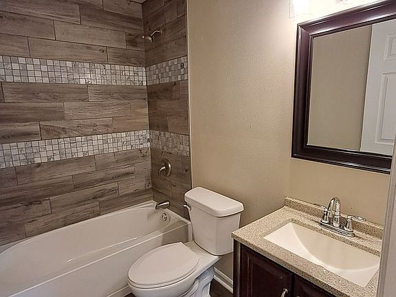 5th image of 196 Flintridge Dr #3