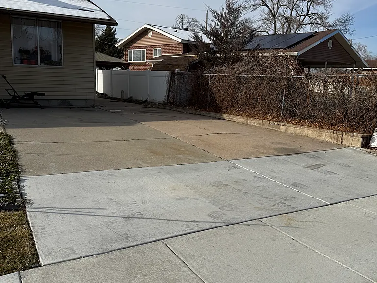 1012 E Sego Lily Dr — Photo 14