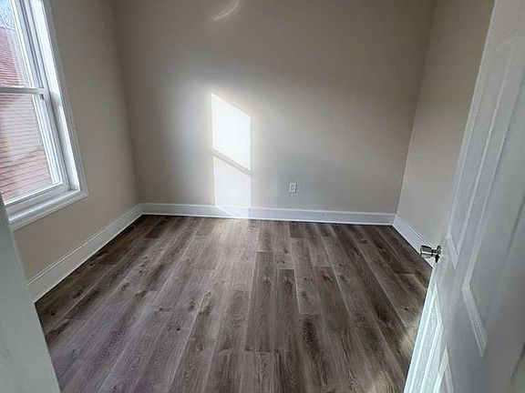 4th image of 101 Camden St APT 6