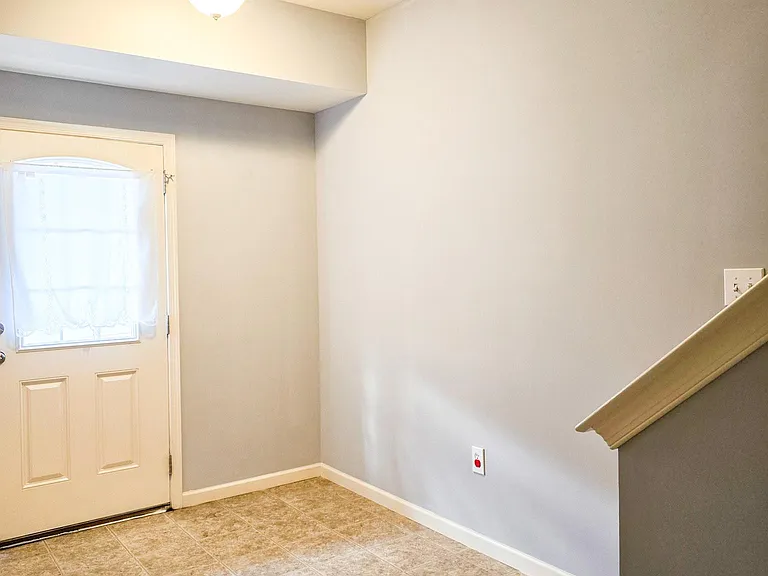6419 Creekbend Dr — Photo 45
