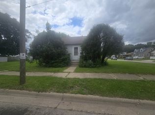2120 Grenshaw St, Rockford, IL