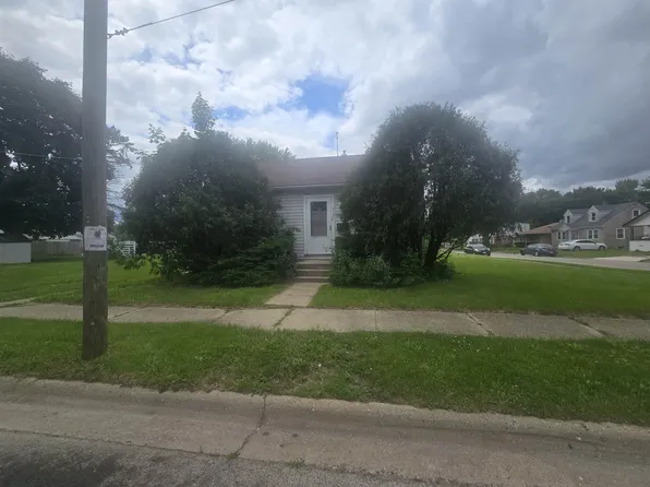 2120 Grenshaw St, Rockford, IL 61101