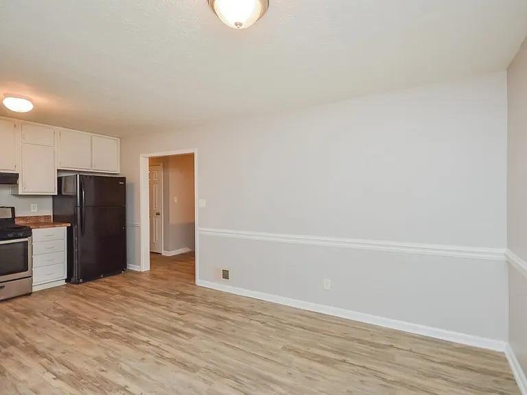 1589 Cherry Hill Ln SW — Photo 7