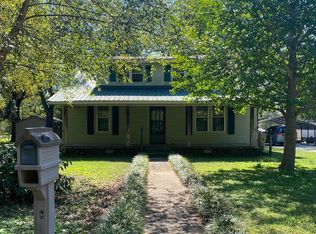 112 Simms St, Moulton, AL 35650