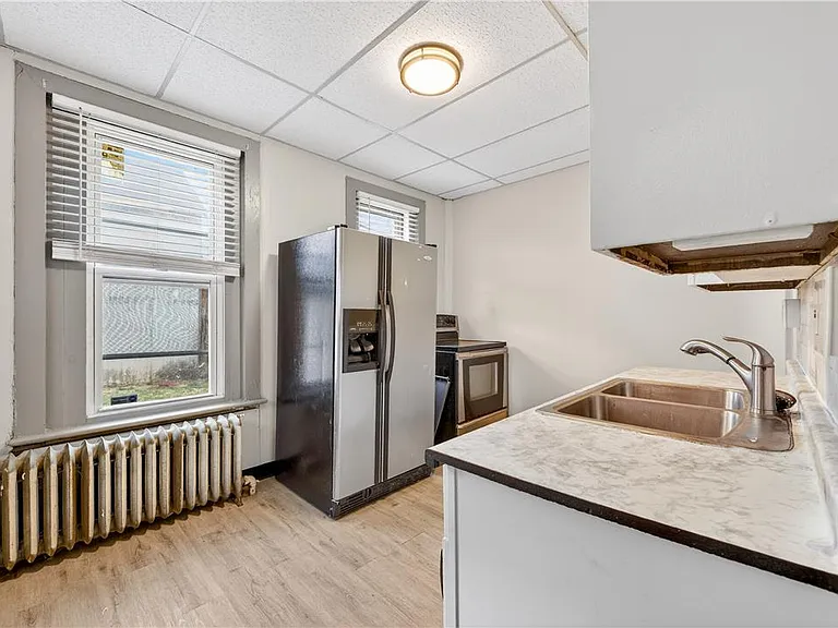 1139 W Linden St — Photo 13