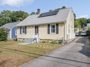 78 Beacon St, Lawrence, MA 01843